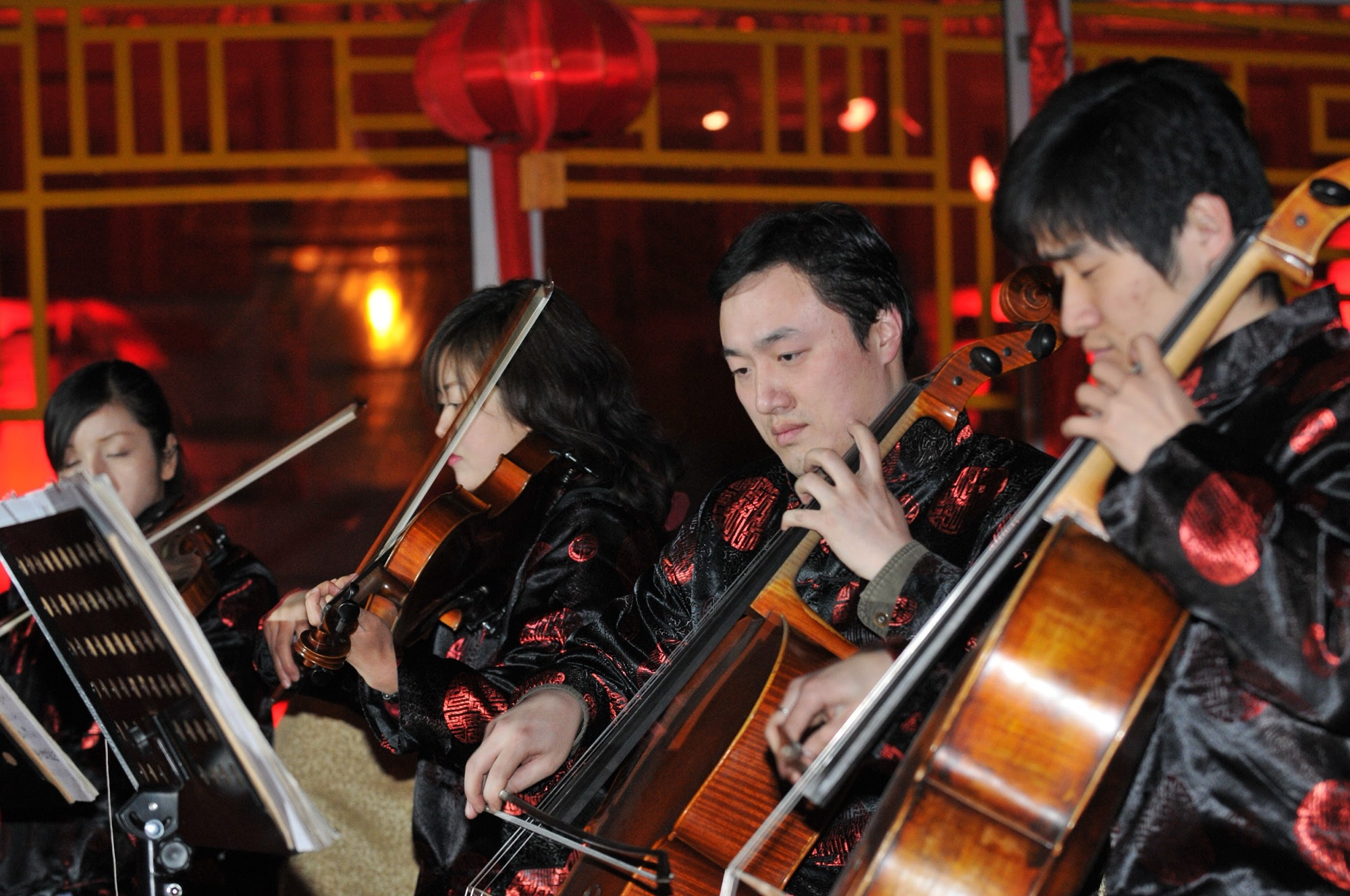 String players performing in the dinner tent